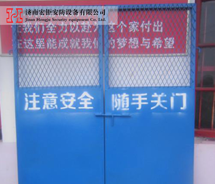 施工電梯安全門-004